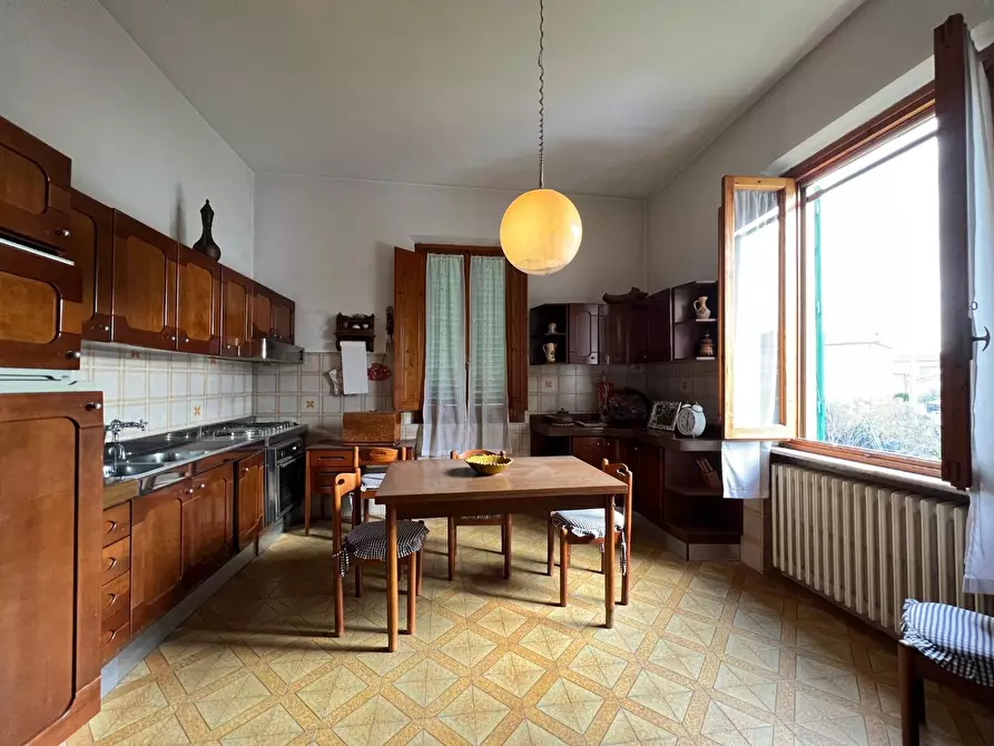 Immagine 16 di Villa in vendita  a San Miniato