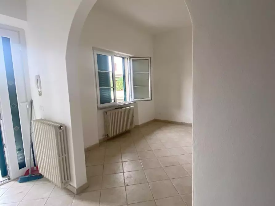 Immagine 3 di Villa in vendita  a San Giuliano Terme