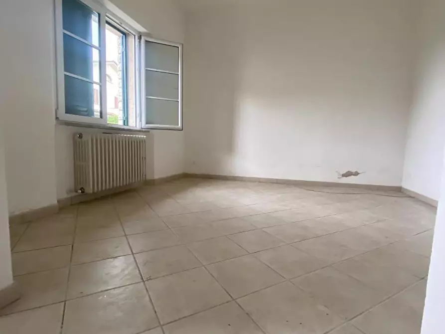 Immagine 7 di Villa in vendita  a San Giuliano Terme