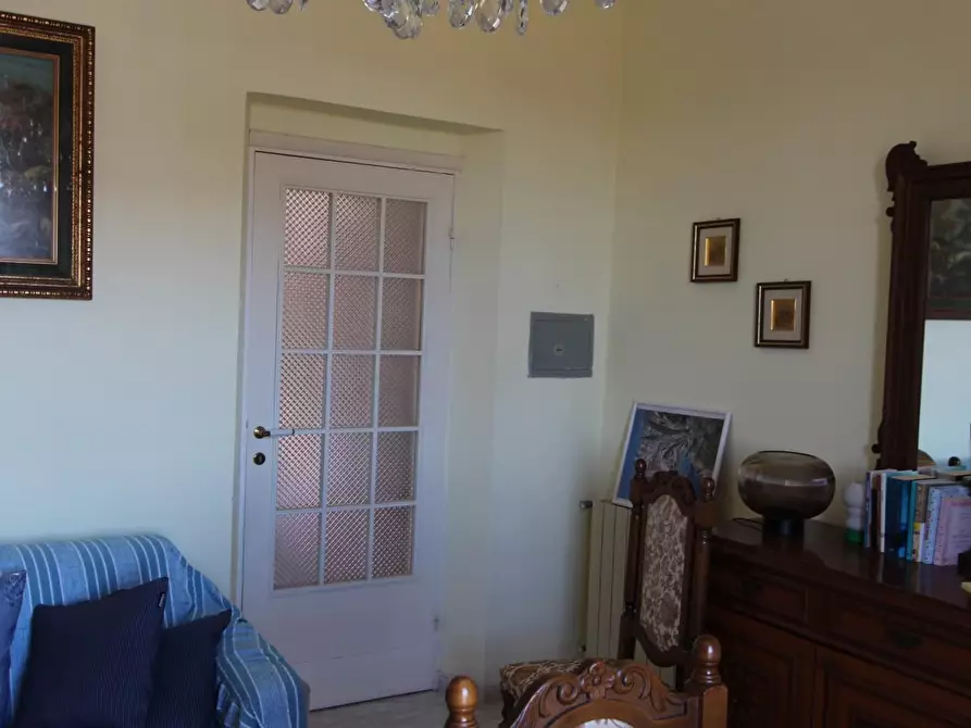 Immagine 11 di Appartamento in vendita  a La Spezia