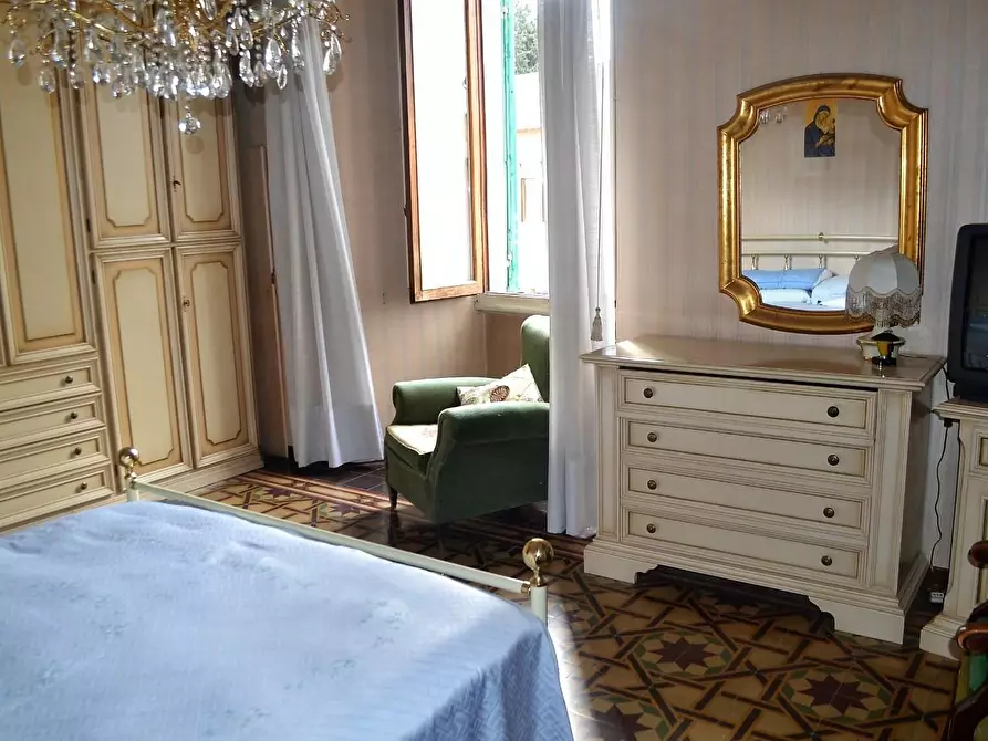 Immagine 17 di Appartamento in vendita  a Poggibonsi