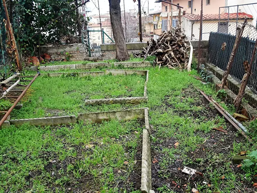 Immagine 5 di Appartamento in vendita  a Poggibonsi