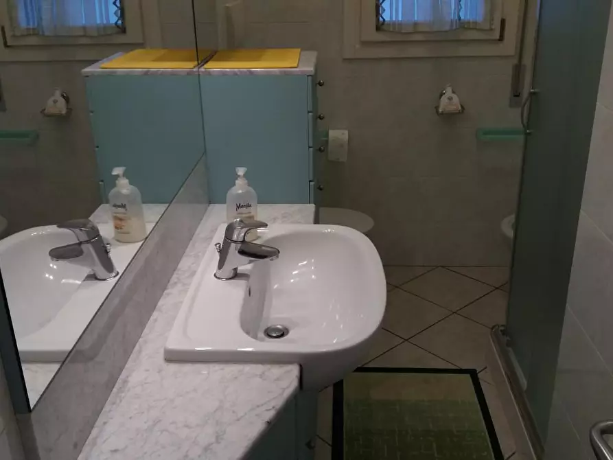 Immagine 14 di Appartamento in vendita  a Empoli