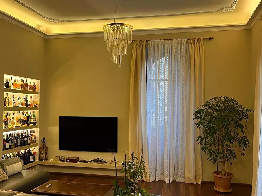 Immagine 10 di Appartamento in vendita  a La Spezia