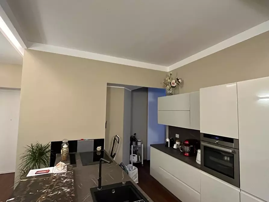 Immagine 8 di Appartamento in vendita  a La Spezia