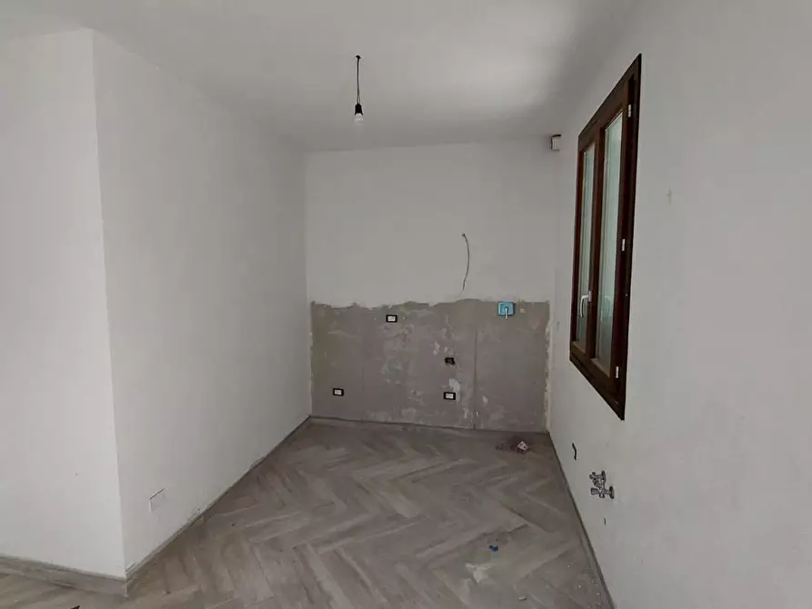 Immagine 2 di Appartamento in vendita  a Empoli