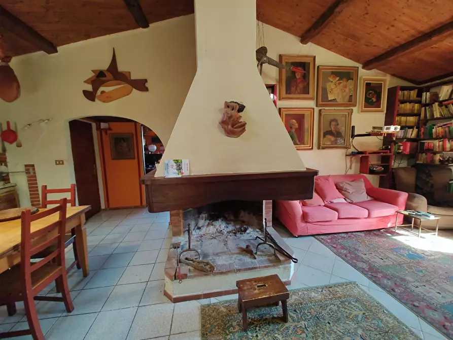 Immagine 7 di Rustico / casale in vendita  a Chianni