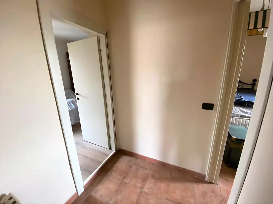 Immagine 14 di Appartamento in vendita  a Carrara