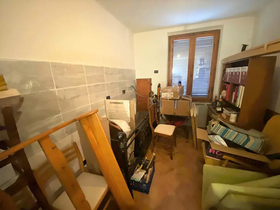 Immagine 3 di Appartamento in vendita  a Carrara