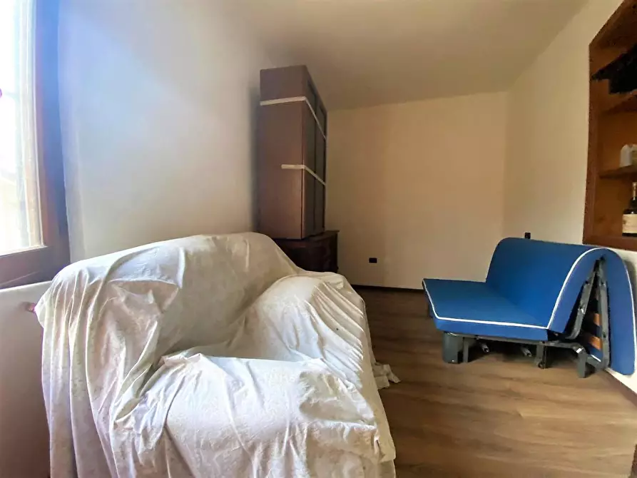 Immagine 16 di Appartamento in vendita  a Carrara