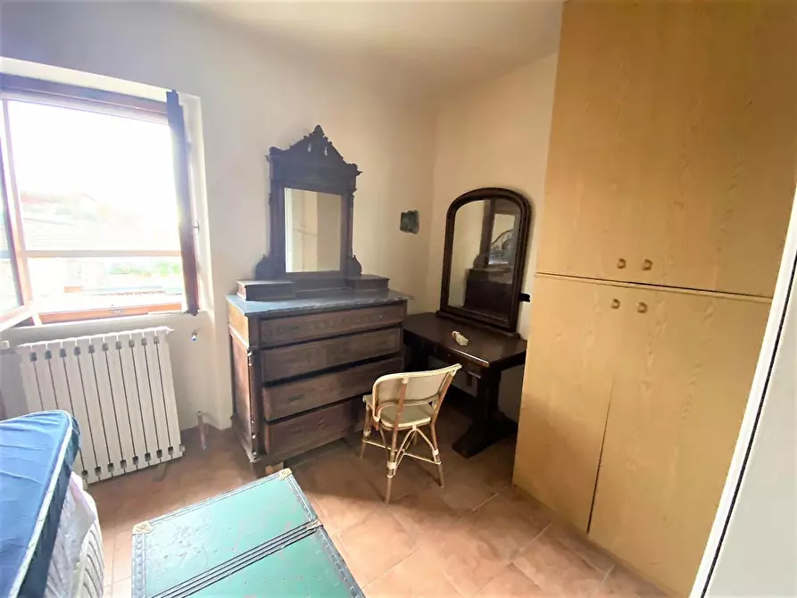 Immagine 13 di Appartamento in vendita  a Carrara