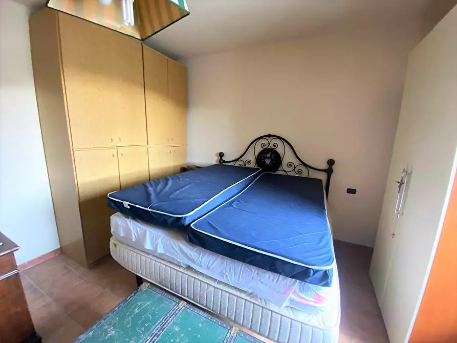 Immagine 10 di Appartamento in vendita  a Carrara