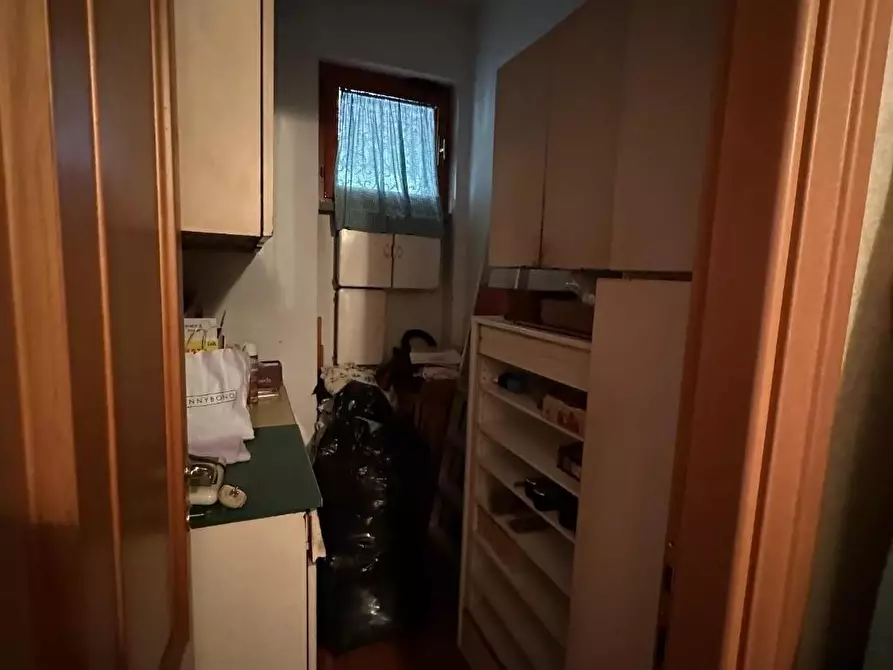 Immagine 18 di Appartamento in vendita  a Massa