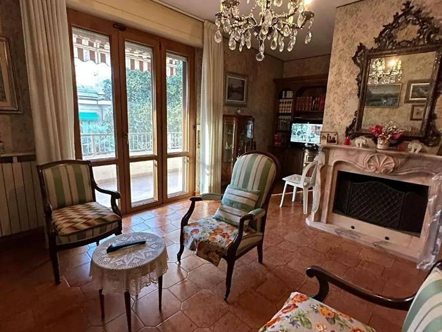 Immagine 24 di Appartamento in vendita  a Massa