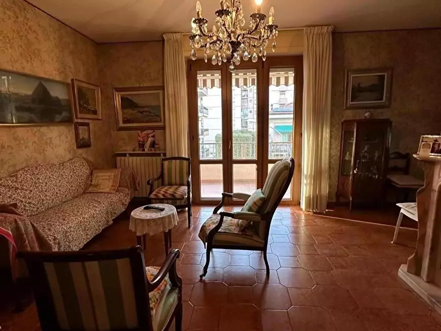 Immagine 23 di Appartamento in vendita  a Massa