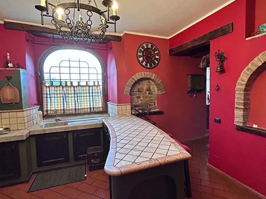 Immagine 7 di Casa indipendente in vendita  a Fivizzano