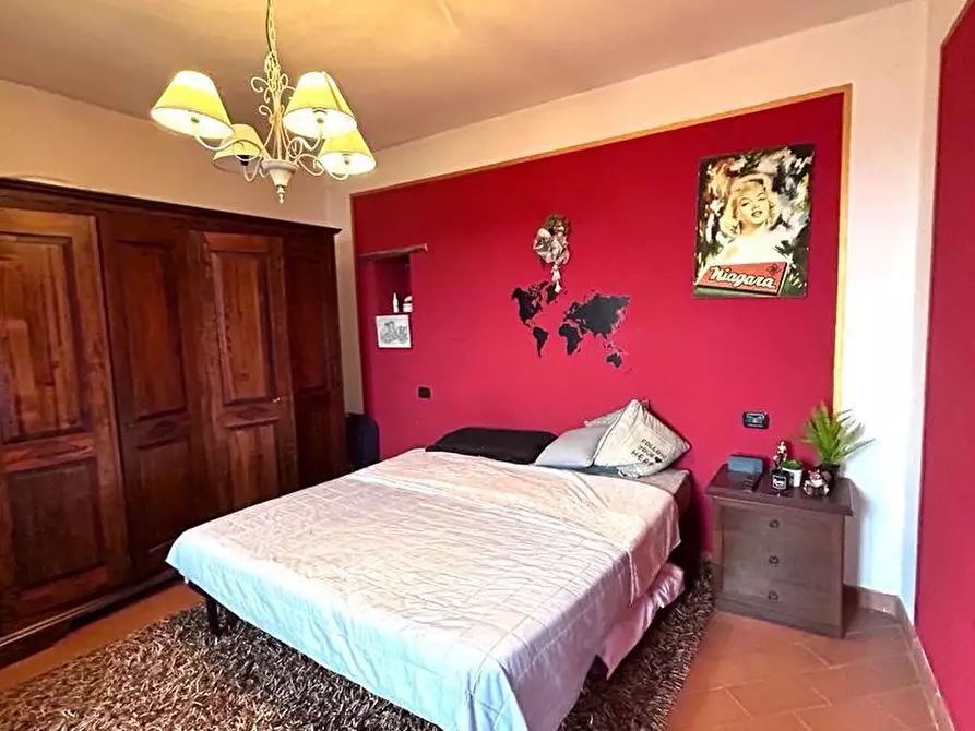 Immagine 17 di Casa indipendente in vendita  a Fivizzano