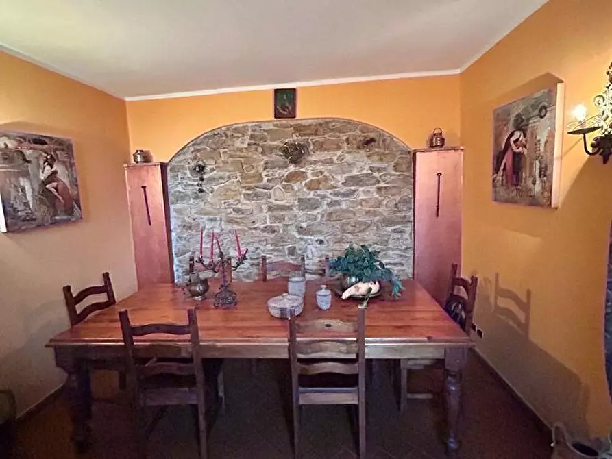 Immagine 53 di Casa indipendente in vendita  a Fivizzano