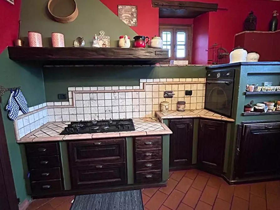 Immagine 9 di Casa indipendente in vendita  a Fivizzano