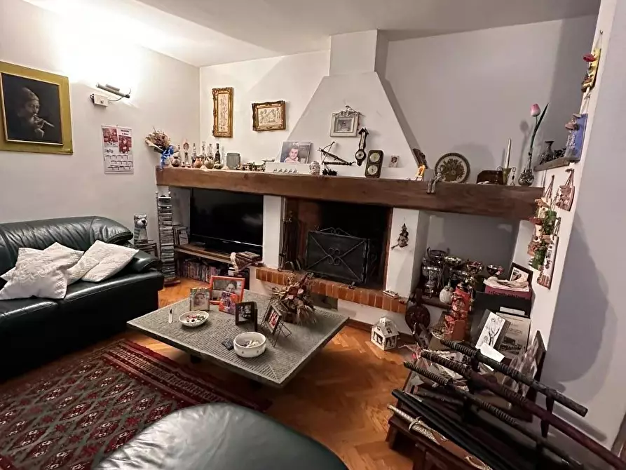 Immagine 13 di Villetta a schiera in vendita  a Massa