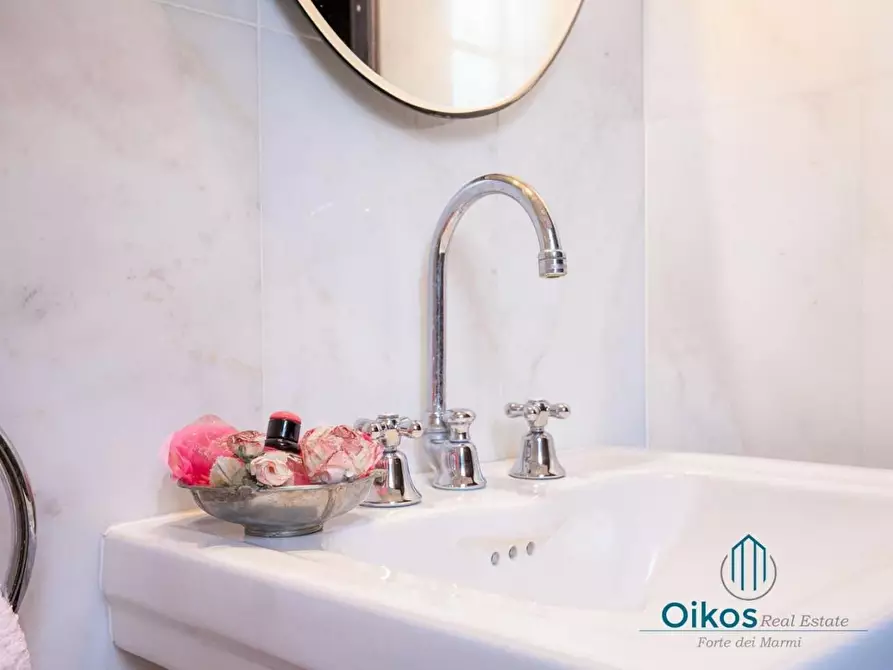 Immagine 27 di Villa in affitto  a Forte Dei Marmi