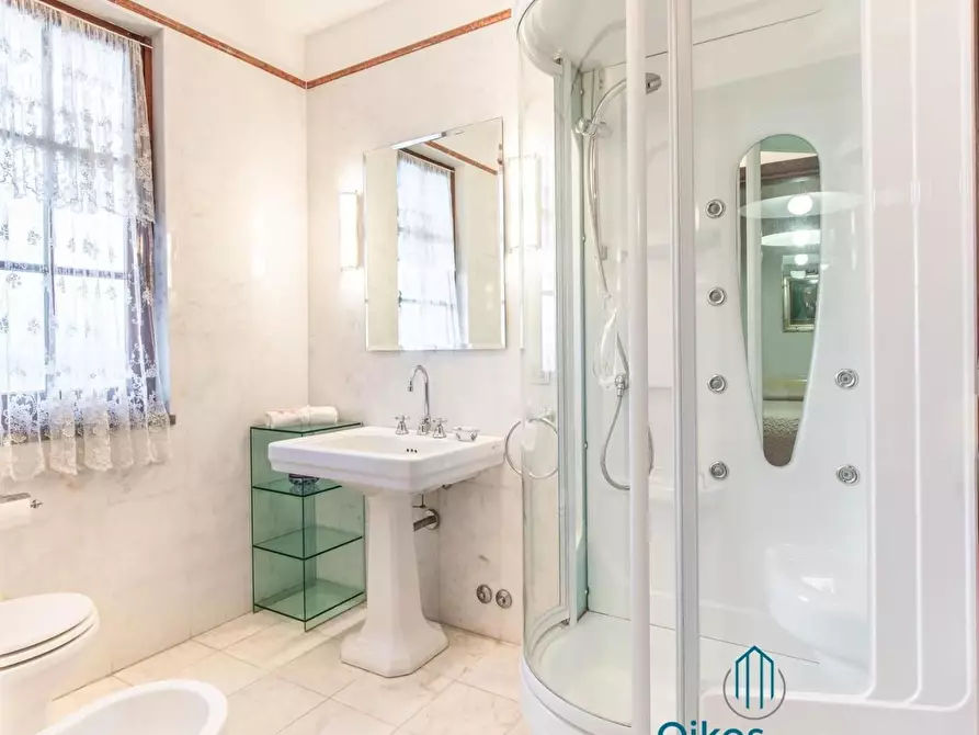 Immagine 24 di Villa in affitto  a Forte Dei Marmi