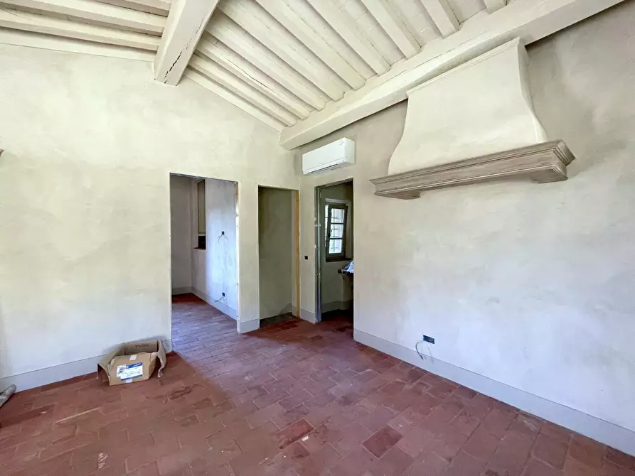 Immagine 6 di Casa indipendente in vendita  a Camaiore