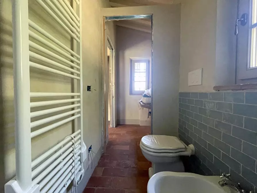 Immagine 16 di Casa indipendente in vendita  a Camaiore