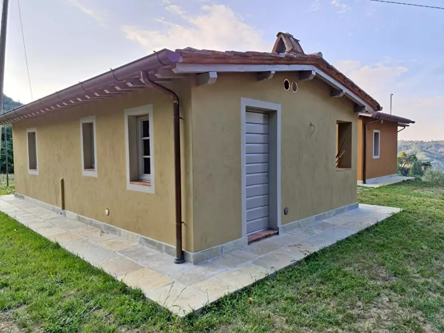 Immagine 29 di Casa indipendente in vendita  a Camaiore