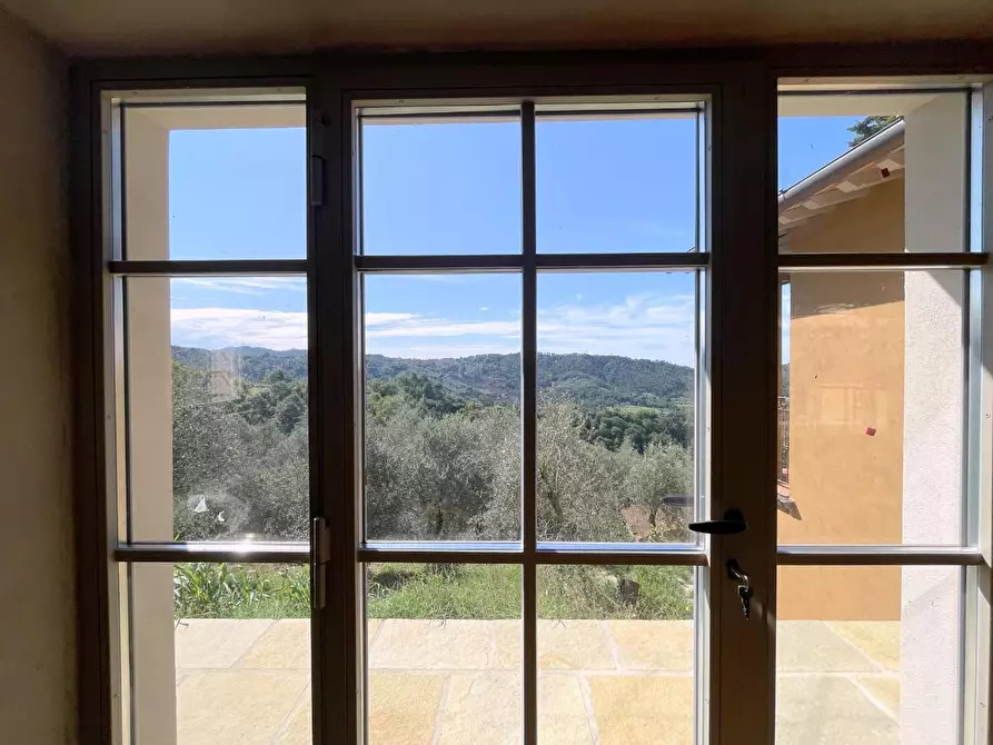 Immagine 9 di Casa indipendente in vendita  a Camaiore