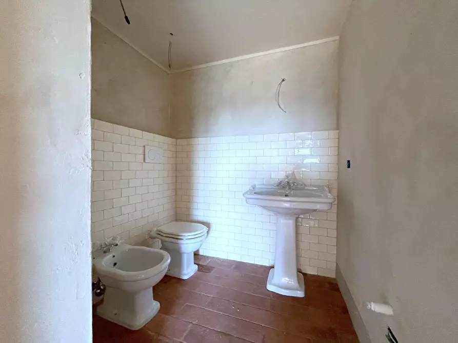 Immagine 20 di Casa indipendente in vendita  a Camaiore