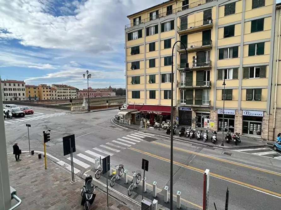 Immagine 5 di Appartamento in affitto  a Pisa