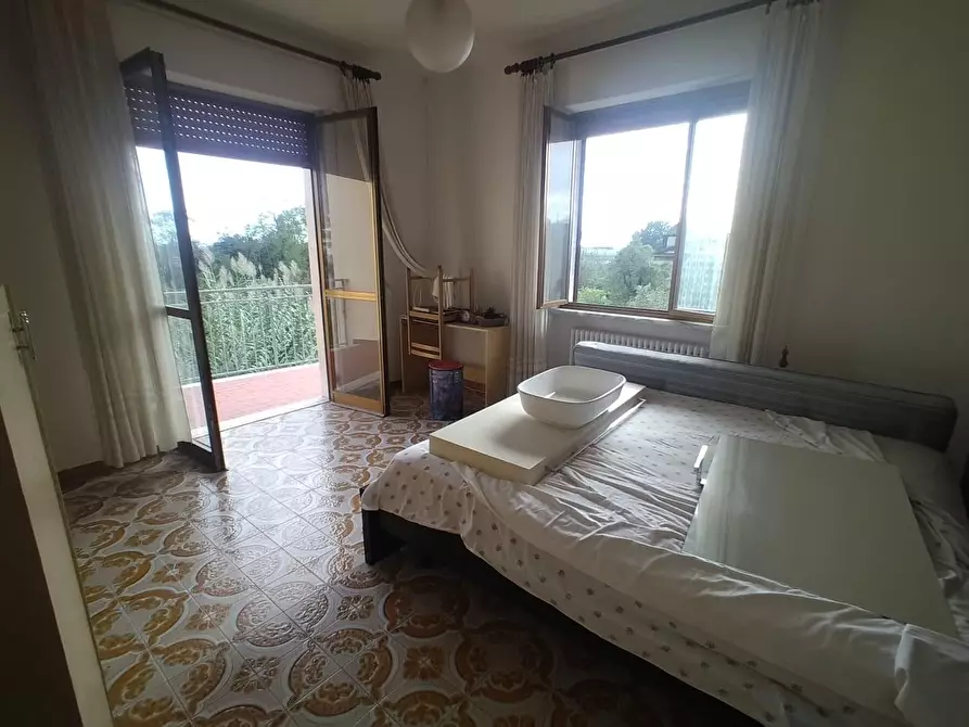 Immagine 22 di Porzione di casa in vendita  a Ortonovo