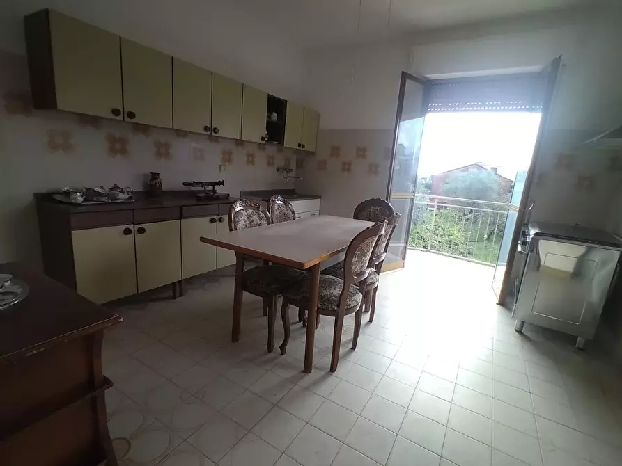 Immagine 25 di Porzione di casa in vendita  a Ortonovo