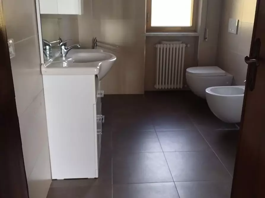 Immagine 20 di Porzione di casa in vendita  a Ortonovo