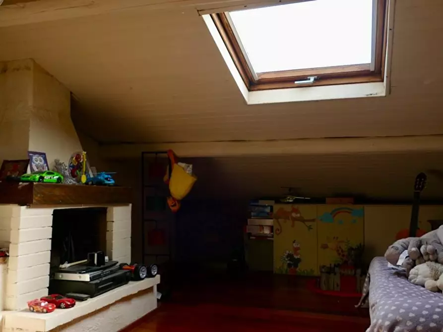 Immagine 18 di Villa in vendita  a Cascina