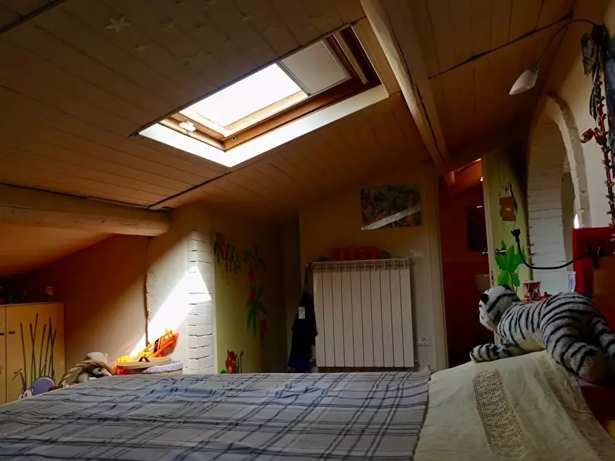 Immagine 17 di Villa in vendita  a Cascina