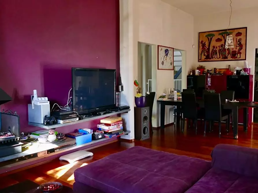 Immagine 12 di Villa in vendita  a Cascina