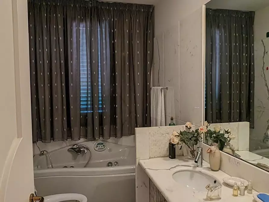 Immagine 13 di Mansarda in vendita  a Empoli