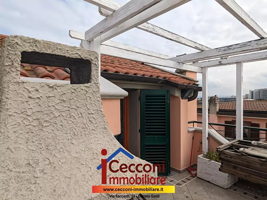 Immagine 29 di Mansarda in vendita  a Empoli