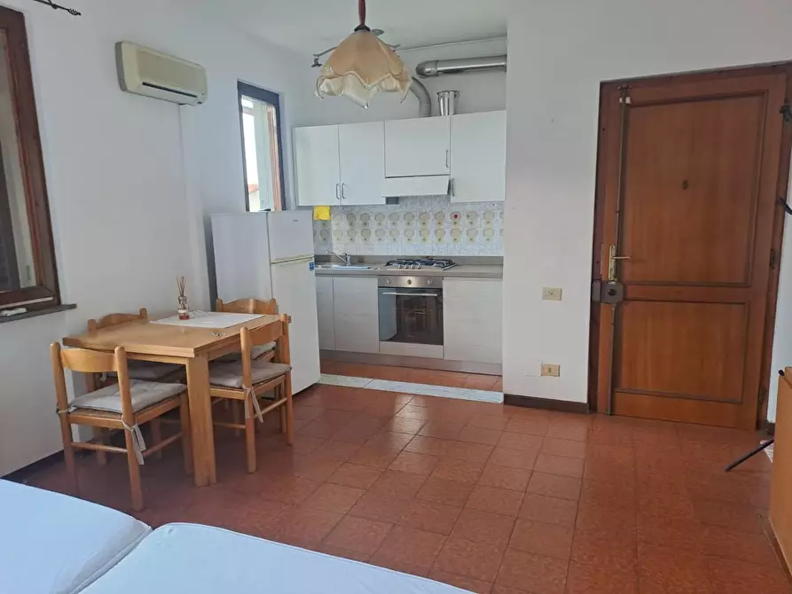 Immagine 5 di Appartamento in vendita  a Seravezza