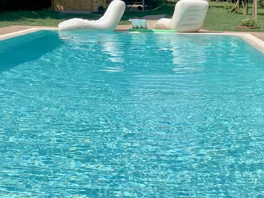 Immagine 3 di Villa in vendita  a San Giuliano Terme