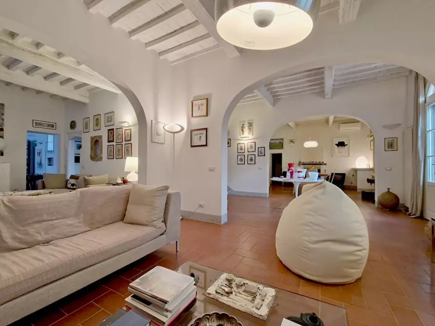 Immagine 12 di Villa in vendita  a San Giuliano Terme