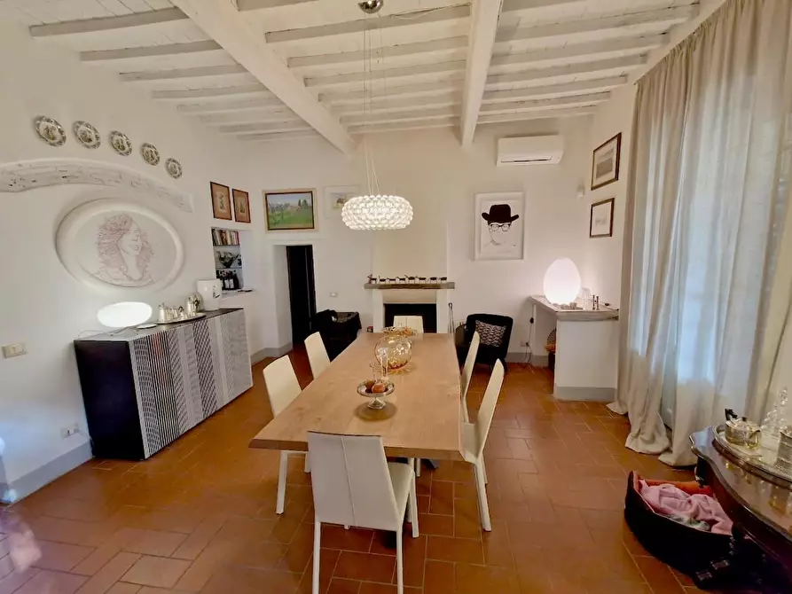 Immagine 17 di Villa in vendita  a San Giuliano Terme