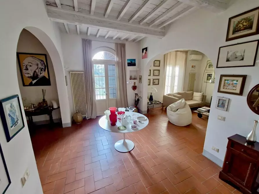 Immagine 8 di Villa in vendita  a San Giuliano Terme