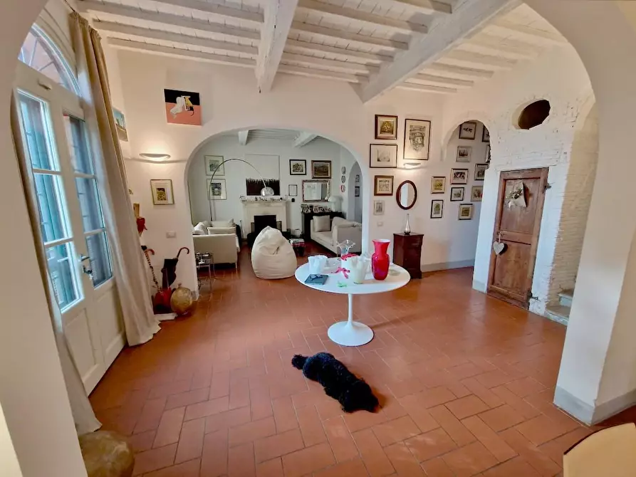 Immagine 11 di Villa in vendita  a San Giuliano Terme