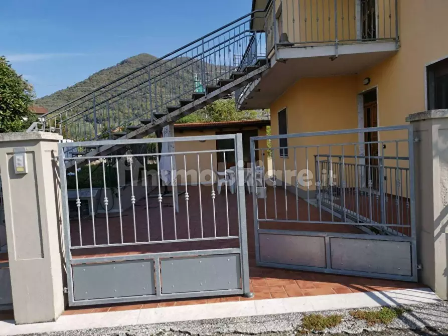 Immagine 7 di Casa indipendente in vendita  a Ortonovo
