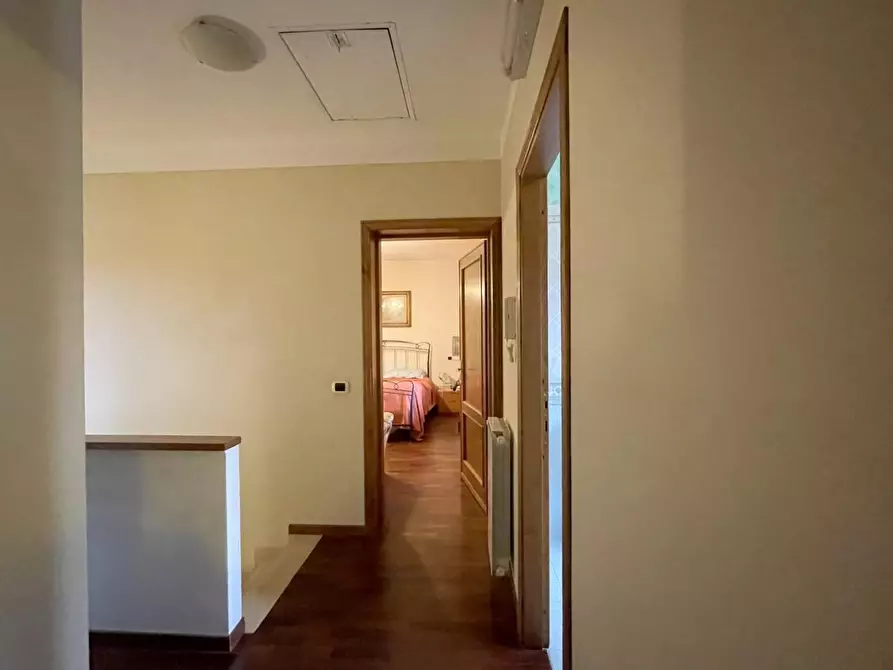 Immagine 26 di Casa indipendente in vendita  a Camaiore