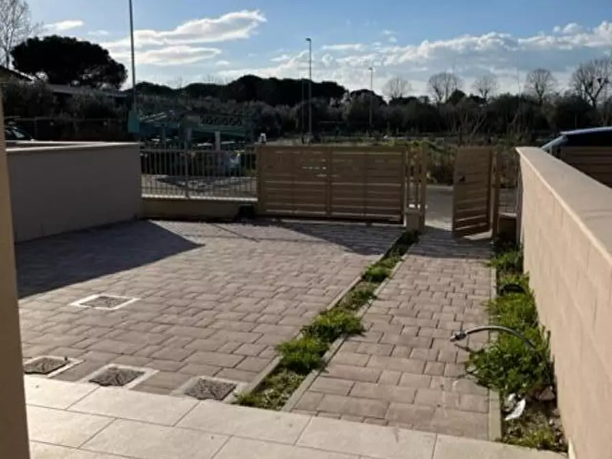 Immagine 5 di Casa quadrifamiliare in vendita  a Pontedera