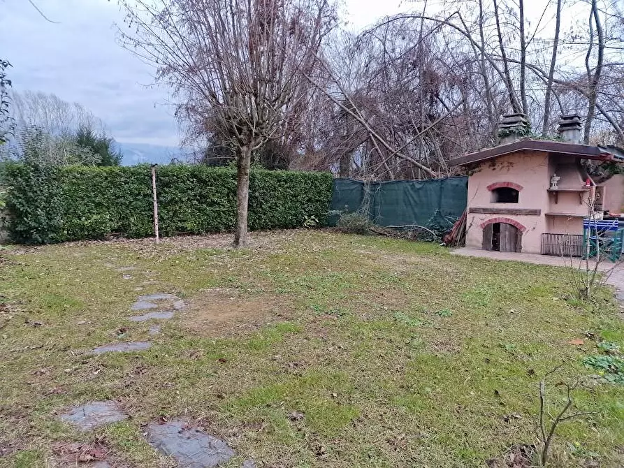 Immagine 2 di Porzione di casa in vendita  a Carrara